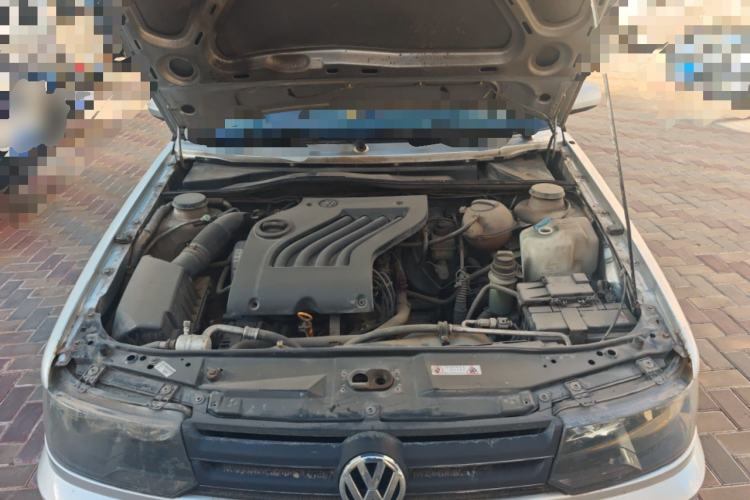 Used Volkswagen Jetta 2010 1.6L Vanguard Engine Bay