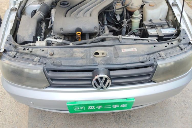 Used Volkswagen Jetta 2010 1.6L Partner Engine Bay