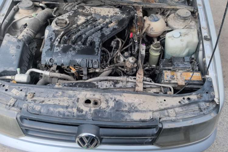 Used Volkswagen Jetta 2010 1.6L Partner Engine Bay Left