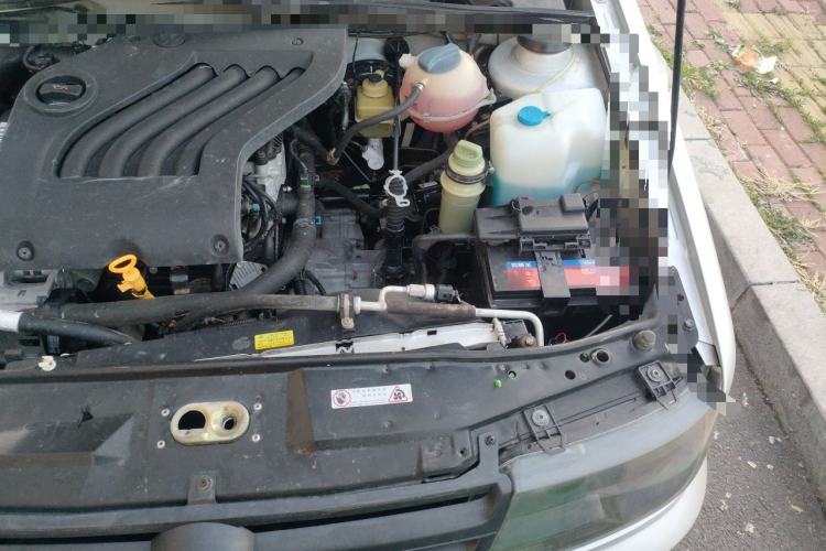 Used Volkswagen Jetta 2010 1.6L Partner Engine Bay Left