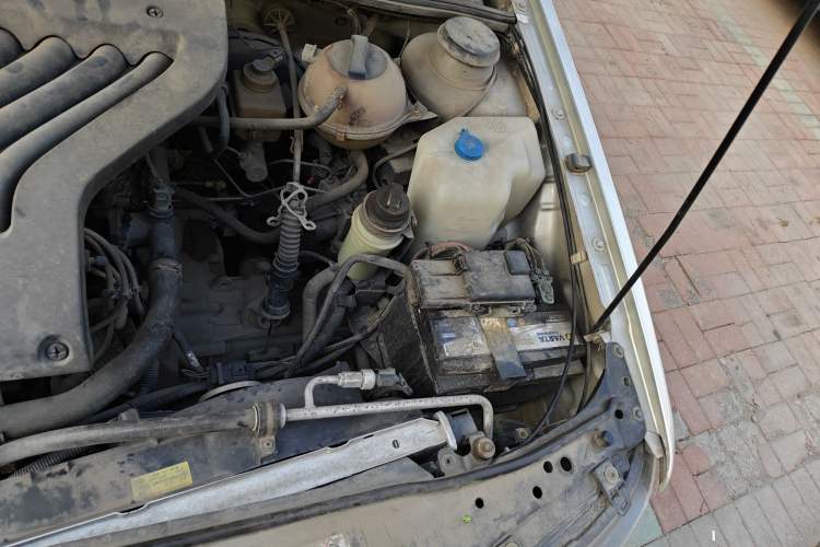 Used Volkswagen Jetta 2010 1.6L Vanguard Engine Bay Left