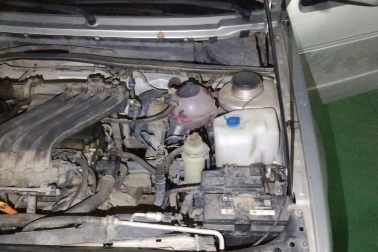 Used Volkswagen Jetta 2010 1.6L Partner Engine Bay Left
