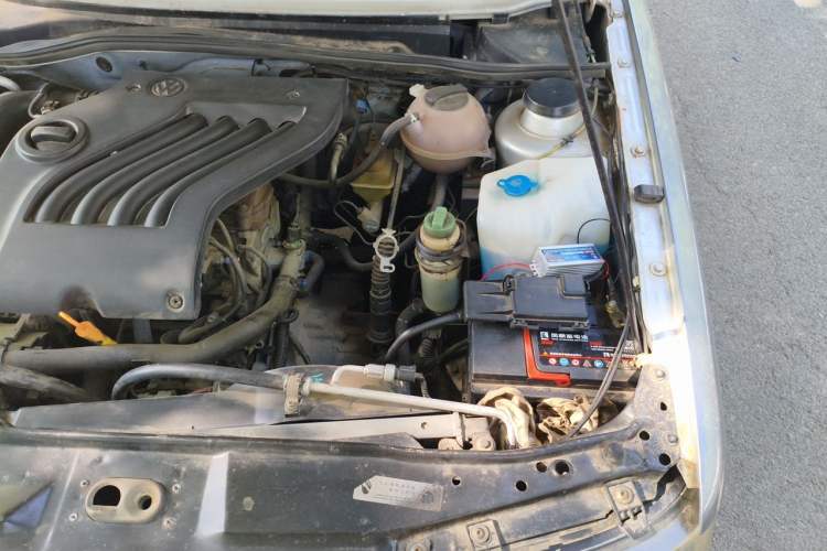 Used Volkswagen Jetta 2010 1.6L Partner Engine Bay Left