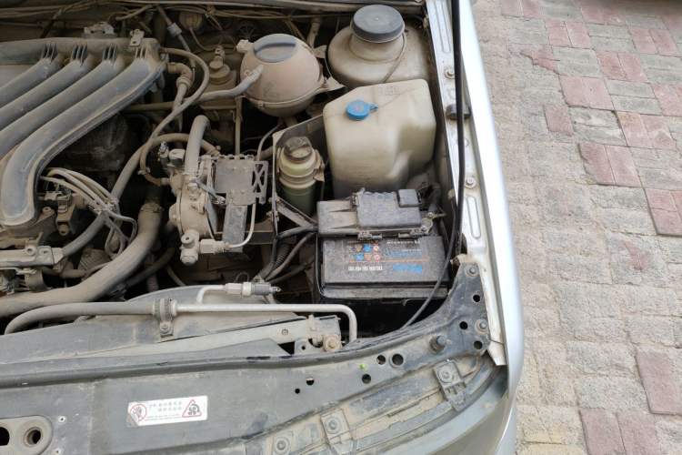 Used Volkswagen Jetta 2010 1.6L Partner Engine Bay Left