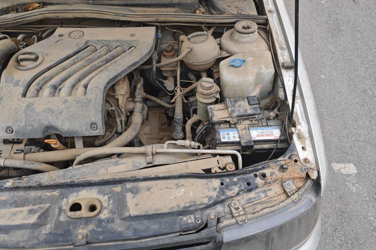 Used Volkswagen Jetta 2010 1.6L Vanguard Engine Bay Left