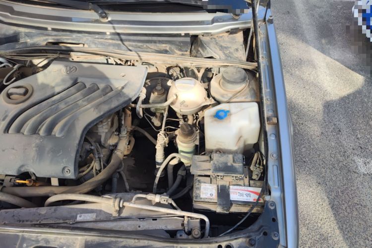 Used Volkswagen Jetta 2010 1.6L Partner Engine Bay Left