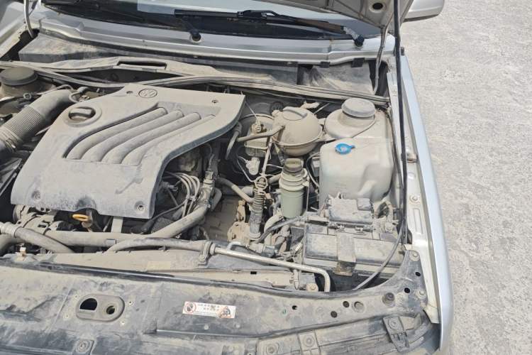 Used Volkswagen Jetta 2010 1.6L Partner Engine Bay Left