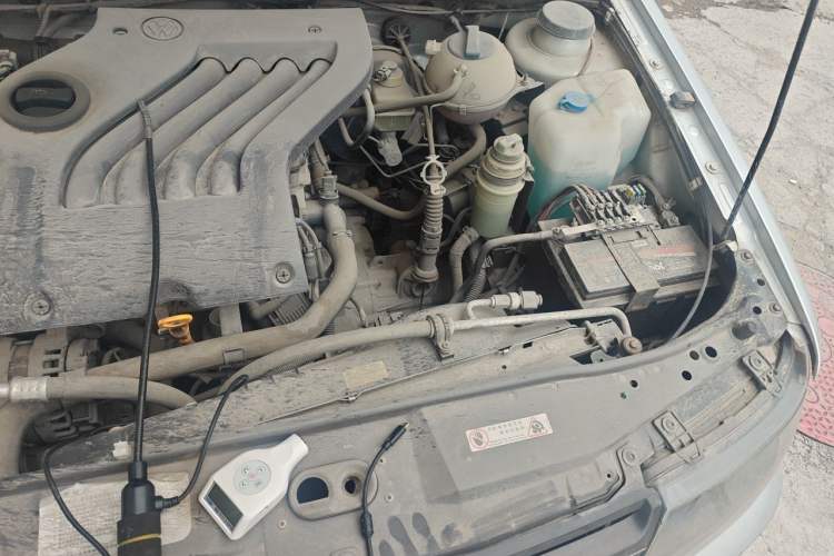 Used Volkswagen Jetta 2010 1.6L Partner Engine Bay Left