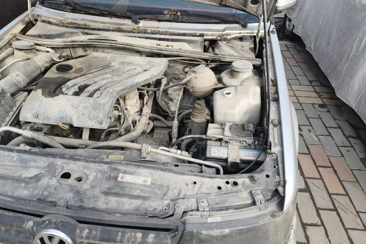 Used Volkswagen Jetta 2010 1.6L Partner Engine Bay Left