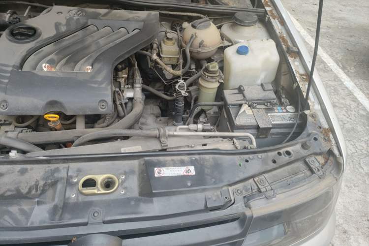 Used Volkswagen Jetta 2010 1.6L Partner Engine Bay Left