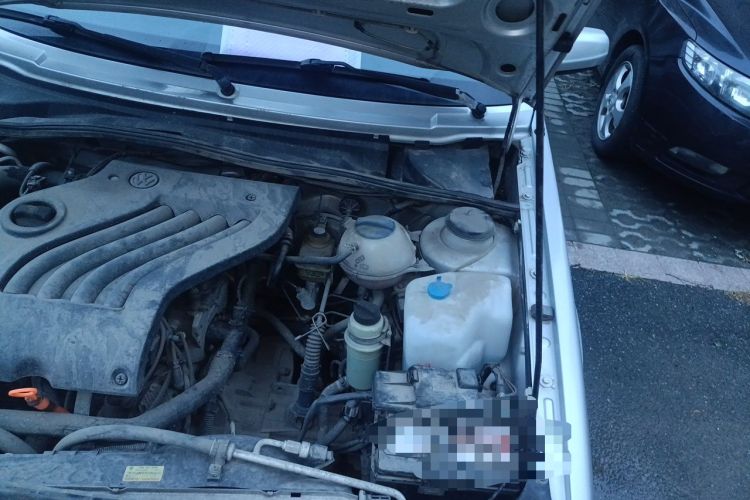 Used Volkswagen Jetta 2010 1.6L Partner Engine Bay Left