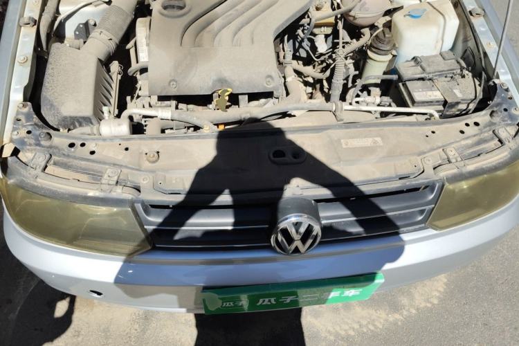 Used Volkswagen Jetta 2010 1.6L Partner Engine Bay