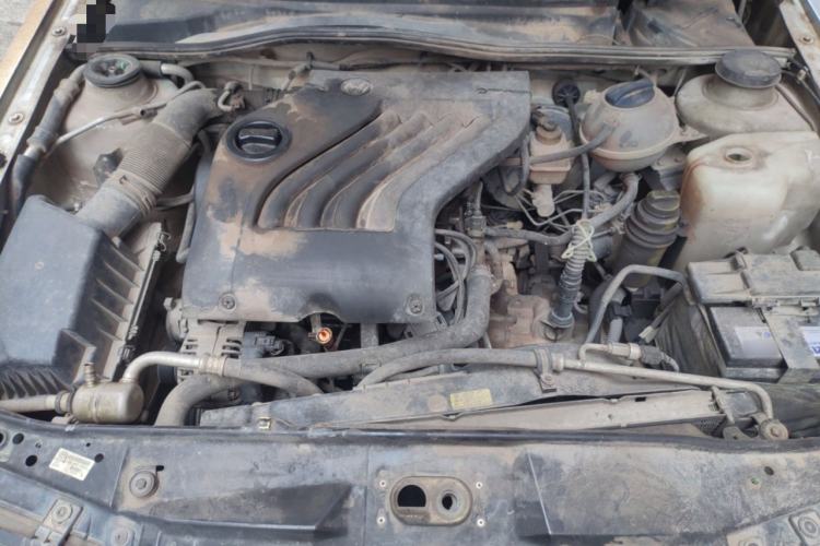 Used Volkswagen Jetta 2010 1.6L Partner Engine Bay