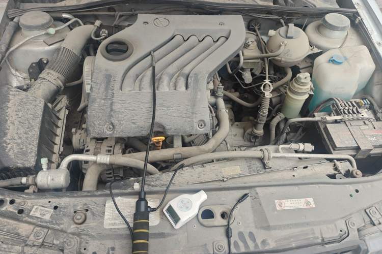 Used Volkswagen Jetta 2010 1.6L Partner Engine Bay