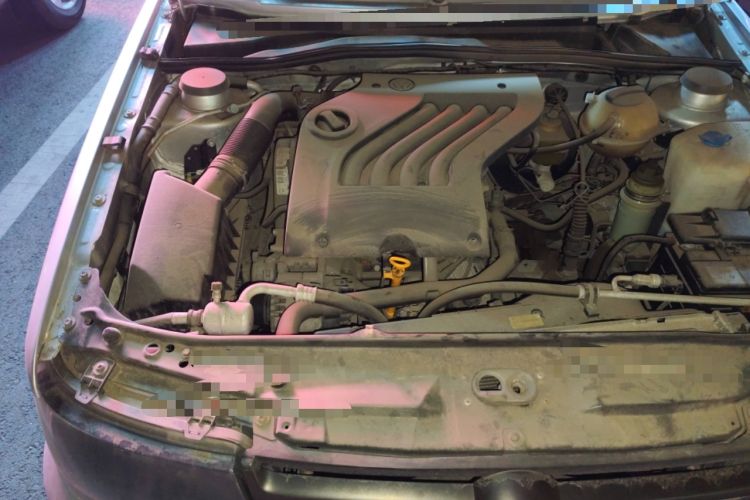 Used Volkswagen Jetta 2010 1.6L Partner Engine Bay Right