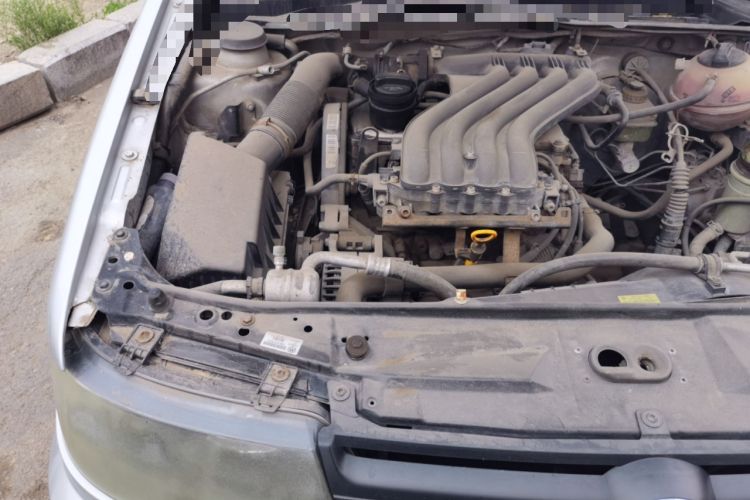 Used Volkswagen Jetta 2010 1.6L Partner Engine Bay Right