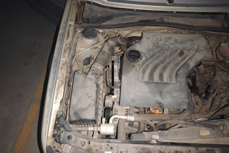 Used Volkswagen Jetta 2010 1.6L Partner Engine Bay Right