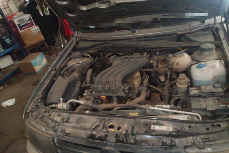 Used Volkswagen Jetta 2010 1.6L Partner Engine Bay Right
