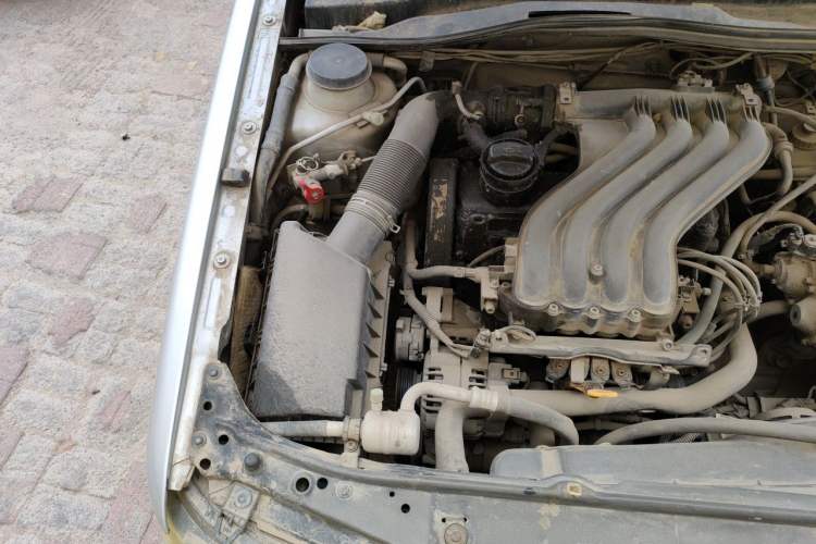 Used Volkswagen Jetta 2010 1.6L Partner Engine Bay Right