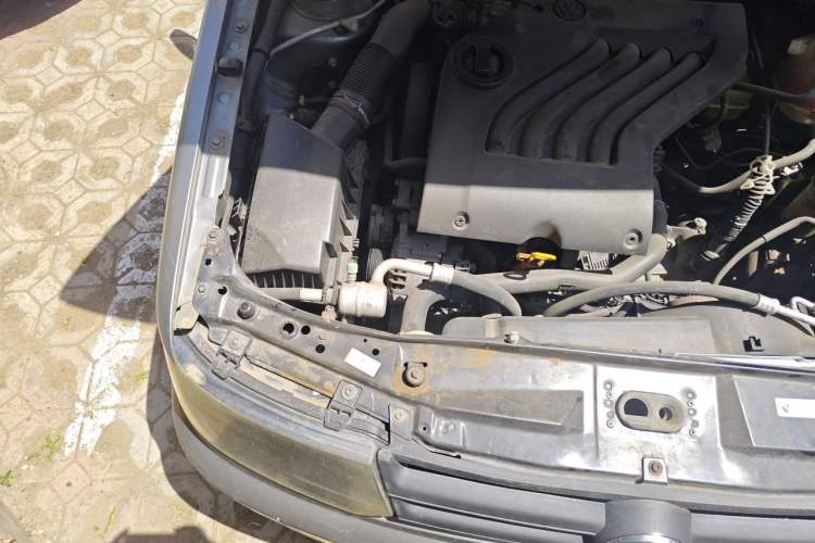 Used Volkswagen Jetta 2010 1.6L Partner Engine Bay Right