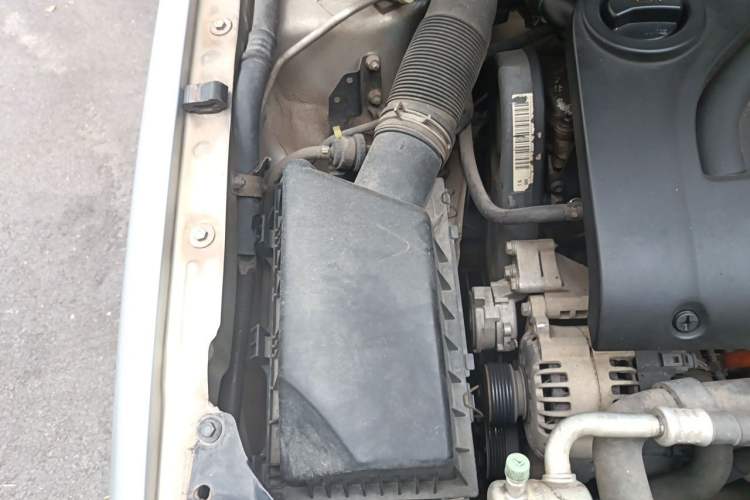 Used Volkswagen Jetta 2010 1.6L Partner Engine Bay Right