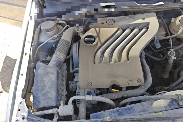 Used Volkswagen Jetta 2010 1.6L Partner Engine Bay Right