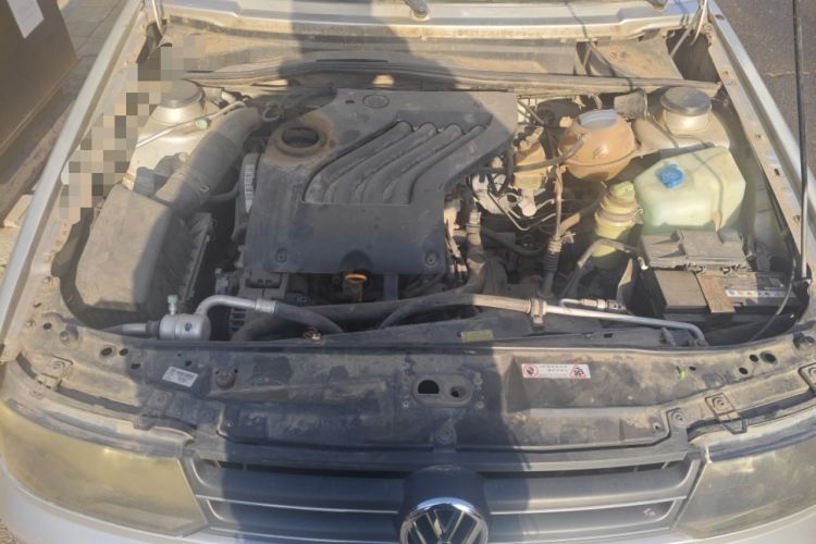 Used Volkswagen Jetta 2010 1.6L Vanguard Engine Bay