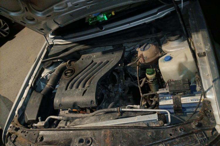 Used Volkswagen Jetta 2010 1.6L Partner Engine Bay