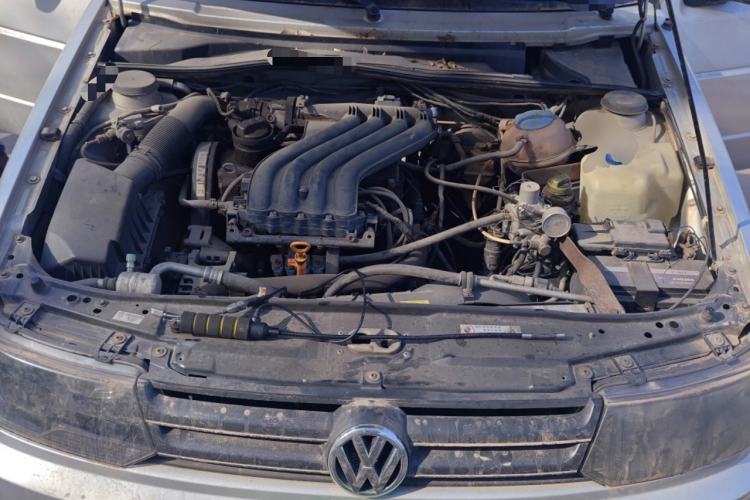 Used Volkswagen Jetta 2010 1.6L Partner Engine Bay