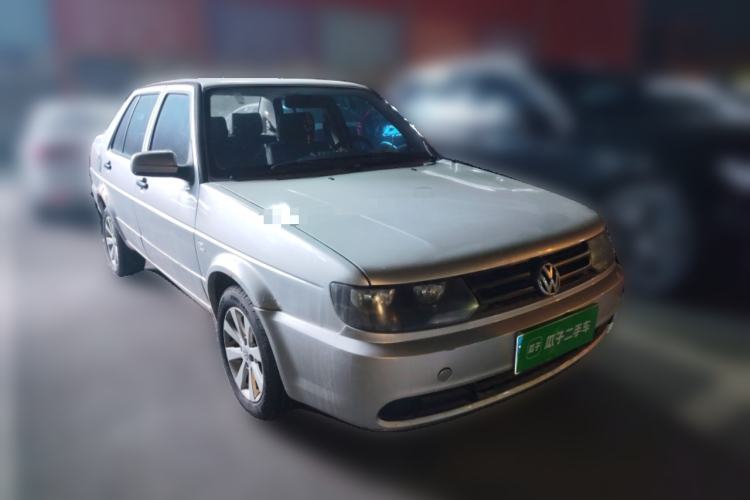 Used Volkswagen Jetta 2010 1.6L Partner Front Right 45 Deg