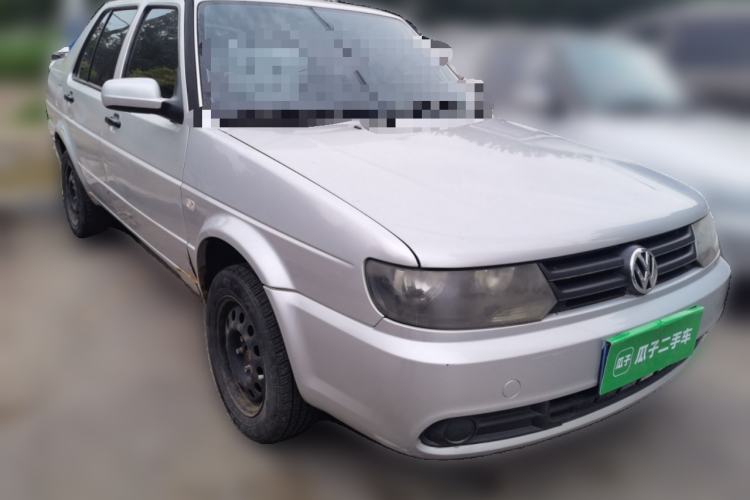 Used Volkswagen Jetta 2010 1.6L Partner Front Right 45 Deg