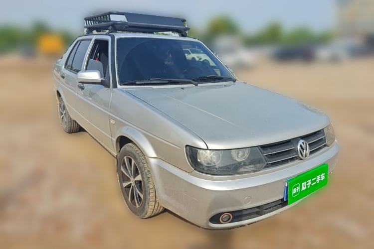 Used Volkswagen Jetta 2010 1.6L Partner Front Right 45 Deg