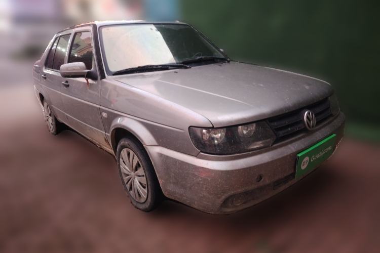 Used Volkswagen Jetta 2010 1.6L Partner Front Right 45 Deg