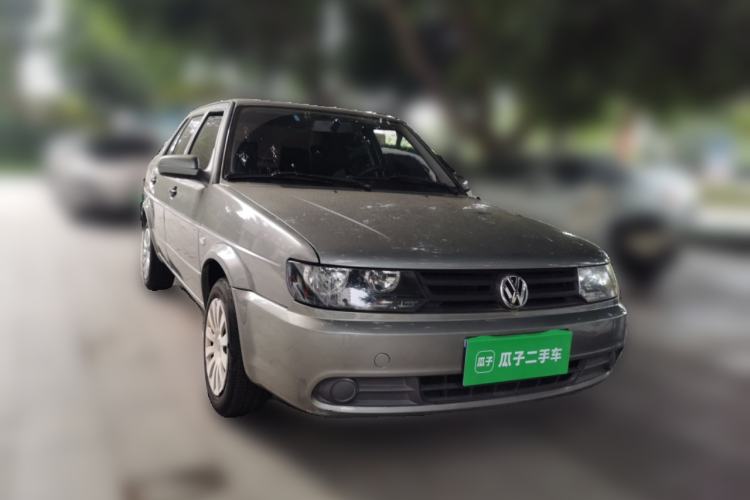 Used Volkswagen Jetta 2010 1.6L Partner Front Right 45 Deg