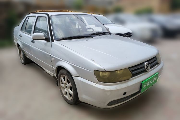 Used Volkswagen Jetta 2010 1.6L Partner Front Right 45 Deg