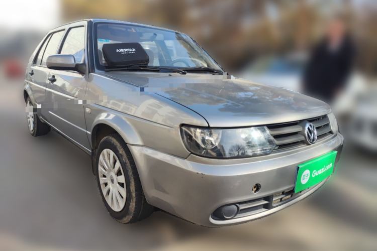 Used Volkswagen Jetta 2010 1.6L Partner Front Right 45 Deg