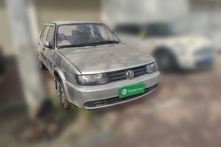 Used Volkswagen Jetta 2010 1.6L Partner Front Right 45 Deg