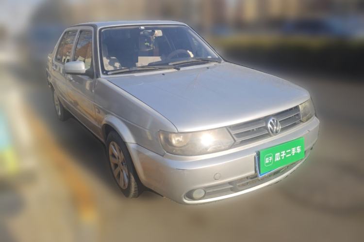 Used Volkswagen Jetta 2010 1.6L Vanguard Front Right 45 Deg
