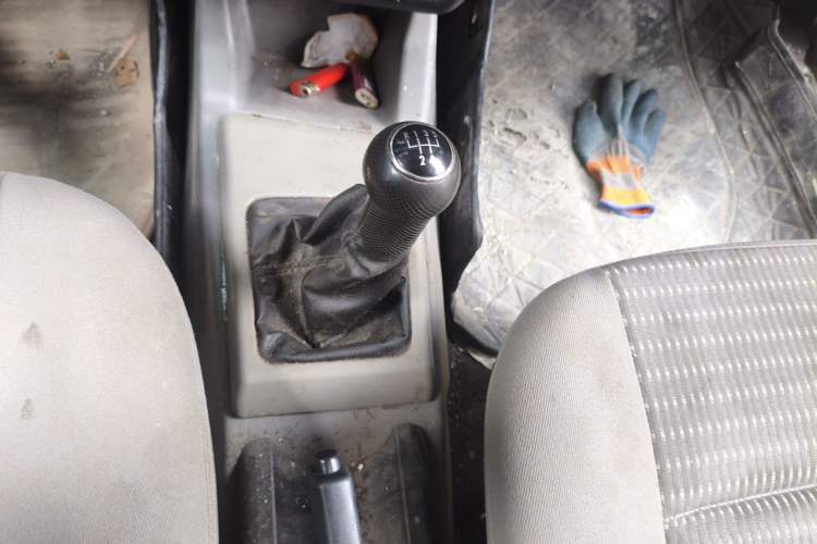 Used Volkswagen Jetta 2010 1.6L Partner Gear Lever