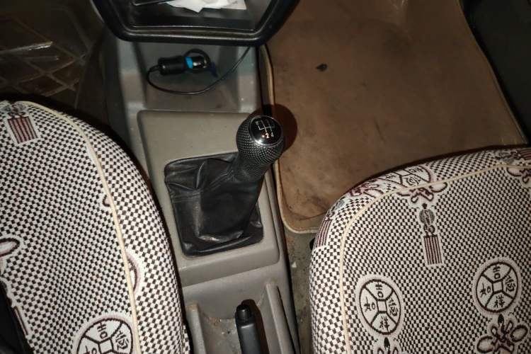 Used Volkswagen Jetta 2010 1.6L Partner Gear Lever