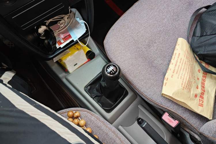 Used Volkswagen Jetta 2010 1.6L Partner Gear Lever