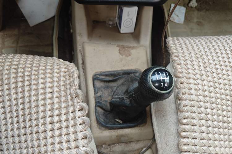 Used Volkswagen Jetta 2010 1.6L Vanguard Gear Lever