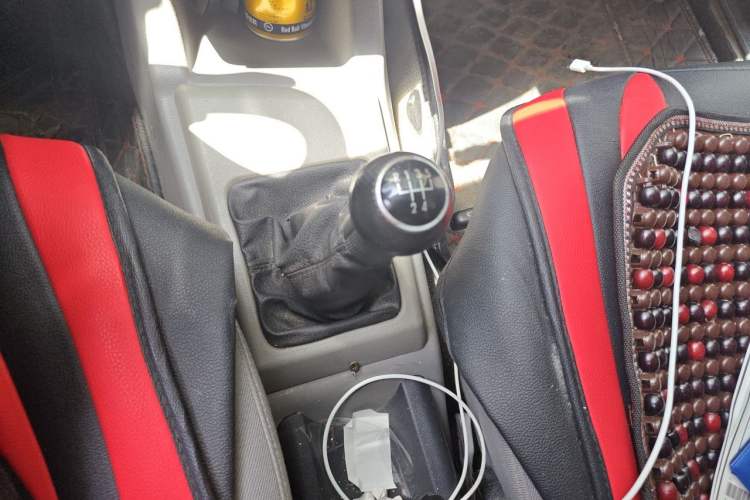 Used Volkswagen Jetta 2010 1.6L Partner Gear Lever