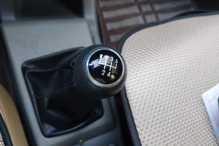 Used Volkswagen Jetta 2010 1.6L Partner Gear Lever