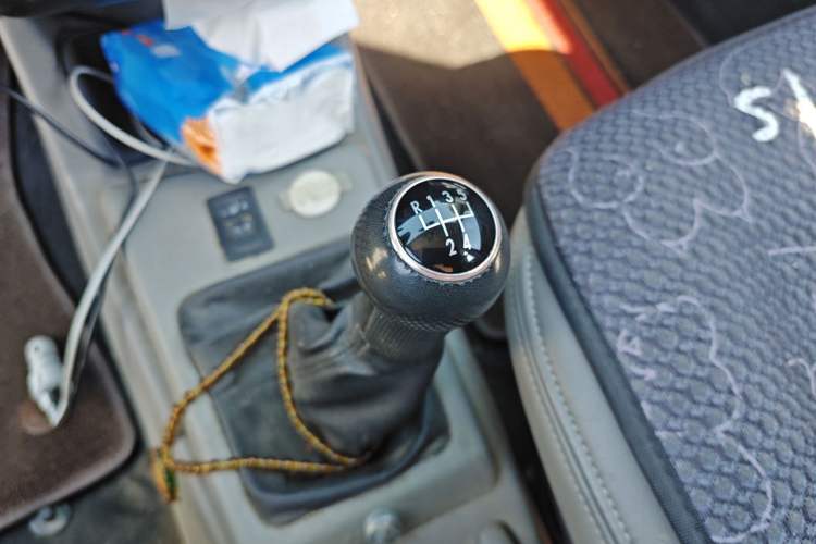 Used Volkswagen Jetta 2010 1.6L Partner Gear Lever