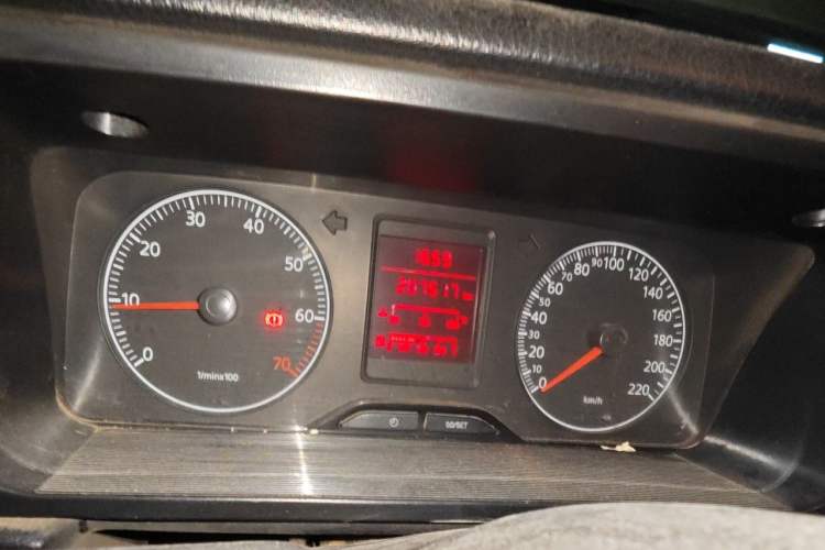 Used Volkswagen Jetta 2010 1.6L Partner Instrument Cluster