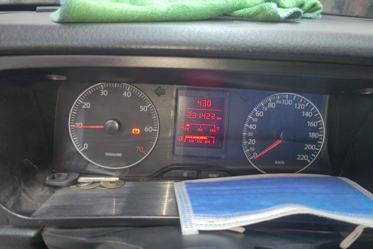 Used Volkswagen Jetta 2010 1.6L Partner Instrument Cluster