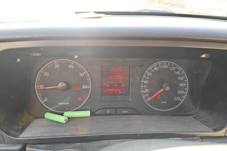 Used Volkswagen Jetta 2010 1.6L Vanguard Instrument Cluster