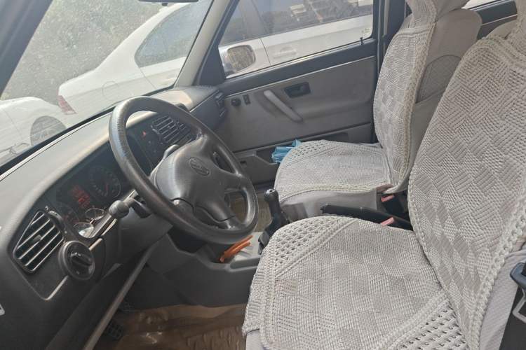 Used Volkswagen Jetta 2010 1.6L Partner Left Front Seat
