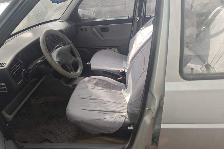 Used Volkswagen Jetta 2010 1.6L Partner Left Front Seat